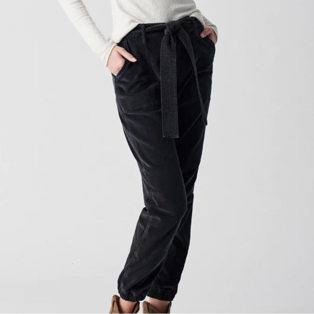 Faherty Orion Velvet Jogger Pants